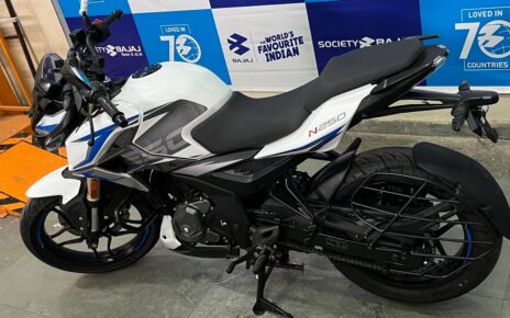 Bajaj NS250